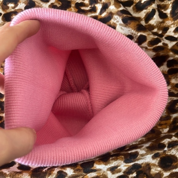 Brand New Caterpillar CAT Pink Knit Cuffed Beanie Hat White Embroidered Logo - Picture 7 of 11